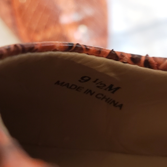 Charles David Coral Snake Print Kitten Heels 9.5 - Picture 7 of 8